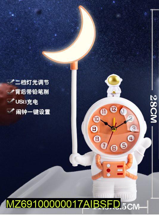 Cute Astronaut Table Lamp – Rechargeable LED Night Light for Kids & Home Décor