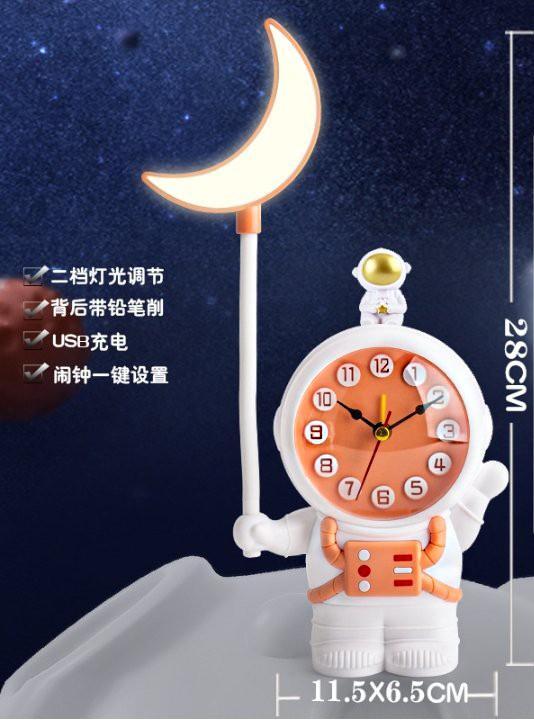 Cute Astronaut Table Lamp – Rechargeable LED Night Light for Kids & Home Décor